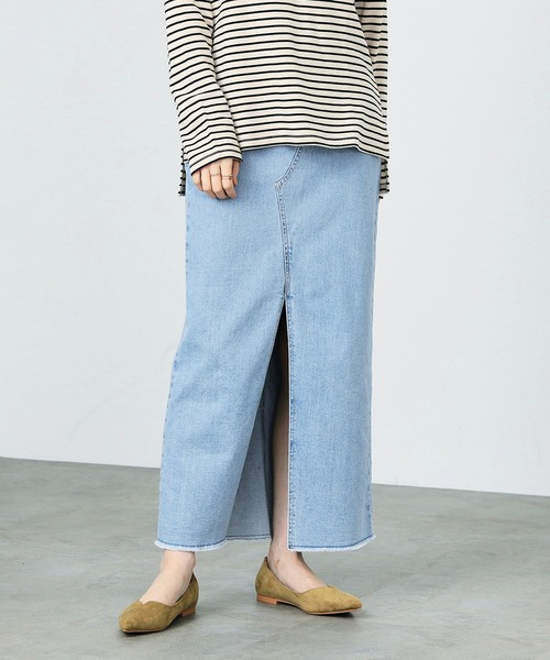 SOMETHING（サムシング）の「SOMETHING スリットデニムスカート（デニムスカート・レディース・ライトブルー/インディゴブルー・SMALL/MEDIUM）」の13枚目の写真