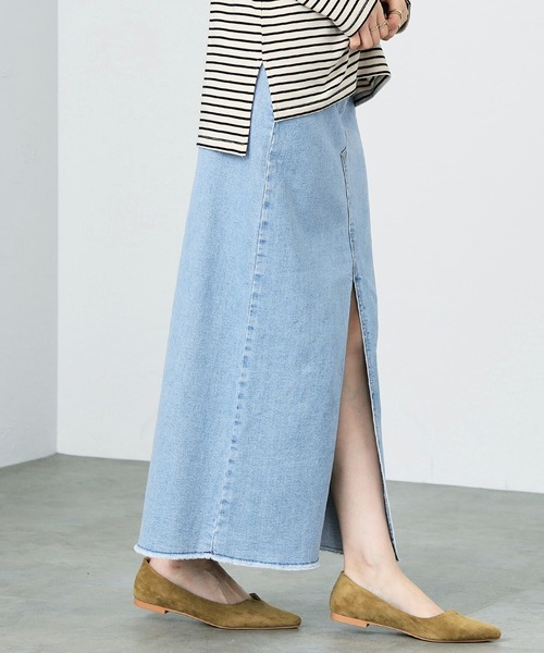 SOMETHING（サムシング）の「SOMETHING スリットデニムスカート（デニムスカート・レディース・ライトブルー/インディゴブルー・SMALL/MEDIUM）」の15枚目の写真