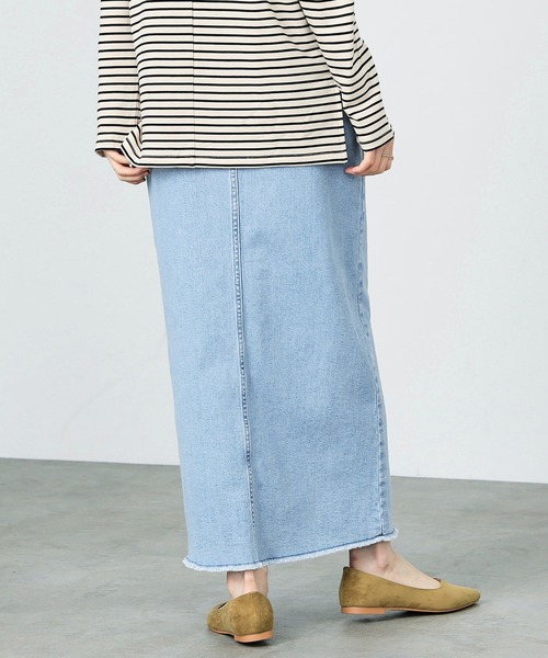 SOMETHING（サムシング）の「SOMETHING スリットデニムスカート（デニムスカート・レディース・ライトブルー/インディゴブルー・SMALL/MEDIUM）」の16枚目の写真