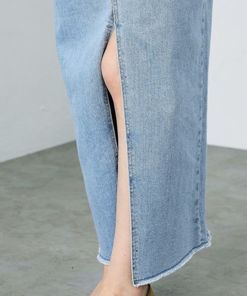 SOMETHING（サムシング）の「SOMETHING スリットデニムスカート（デニムスカート・レディース・ライトブルー/インディゴブルー・SMALL/MEDIUM）」の21枚目の写真