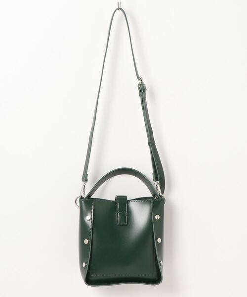 AZUL by moussy(アズールバイマウジー)の「STUDS SQUARE BAG/スタッズスクエアバッグ(ショルダーバッグ・レディース・ブラック/ダークグリーン・FREE)」の5枚目の写真