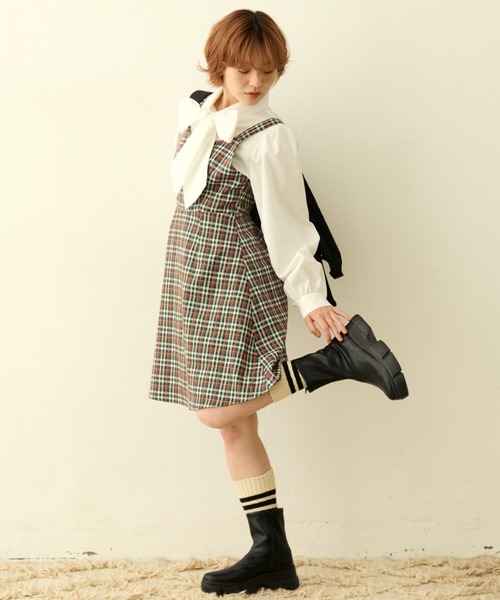 MERLOT（メルロー）の「カラーチェックジャンスカ（ジャンパースカート・レディース・ネイビー/グリーン・FREE）」の5枚目の写真