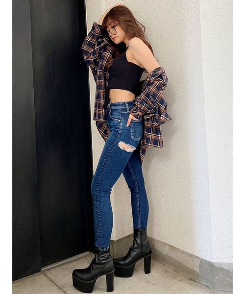 GYDA（ジェイダ）の「ハイウエスト ダブルBACKRIPPED デニムスキニーパンツ（デニムパンツ・レディース・ブルー/インディゴブルー・X-SMALL/SMALL/MEDIUM）」の5枚目の写真