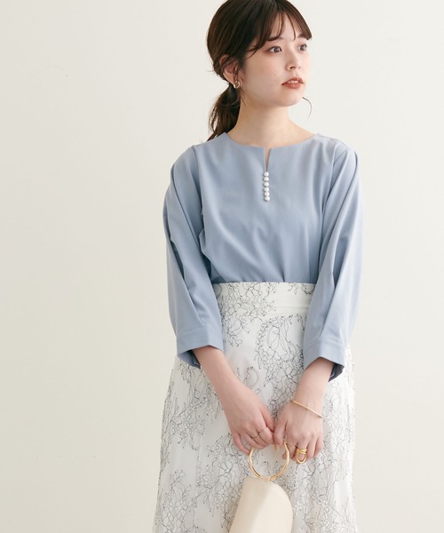 natural couture（ナチュラルクチュール）の「2022AWアイテム/セットアップ可/パール付きスキッパーブラウス（シャツ/ブラウス・レディース・サックスブルー/ネイビー/ベージュ/オレンジ/ピンク/ミント・FREE）」の21枚目の写真