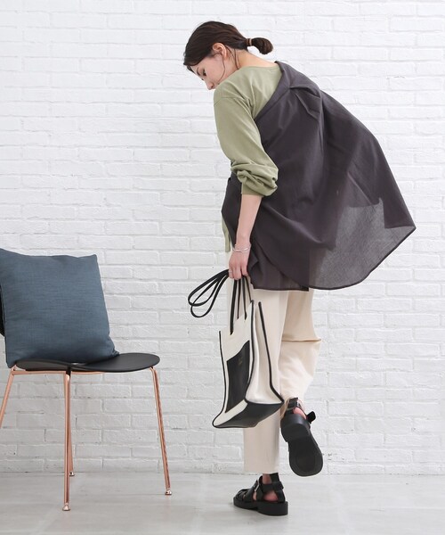 SHOO・LA・RUE(シューラルー)の「◆【シンプルで着回しが効く!】アソートプリントロンT(Tシャツ/カットソー・レディース・ホワイト系その他4/ホワイト系その他5/ベージュ系その他2/ベージュ系その他4/ブラック系3/オリーブ系・02/03)」の18枚目の写真