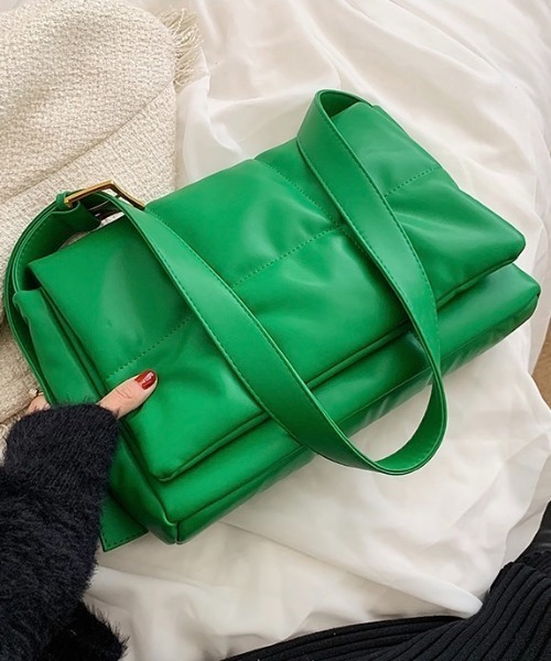 ARULE（アルール）の「『ARULE/アルール』キルティングショルダーバッグ【Y】【CN】（ショルダーバッグ・レディース・グリーン/ブラック/ブラウン・FREE）」の11枚目の写真