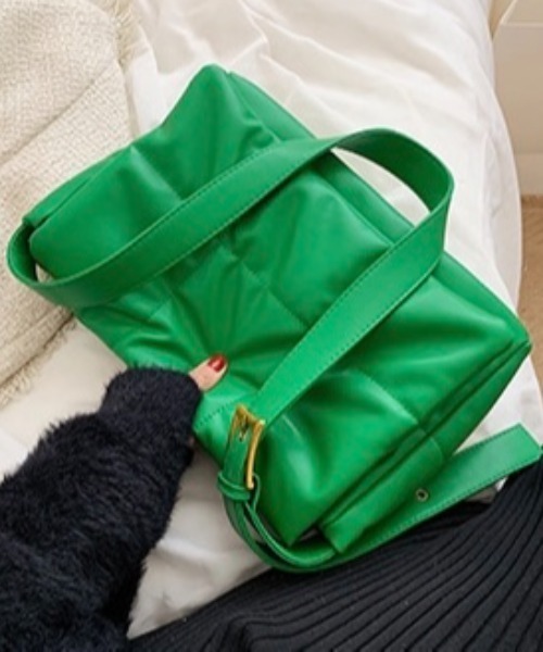 ARULE（アルール）の「『ARULE/アルール』キルティングショルダーバッグ【Y】【CN】（ショルダーバッグ・レディース・グリーン/ブラック/ブラウン・FREE）」の15枚目の写真