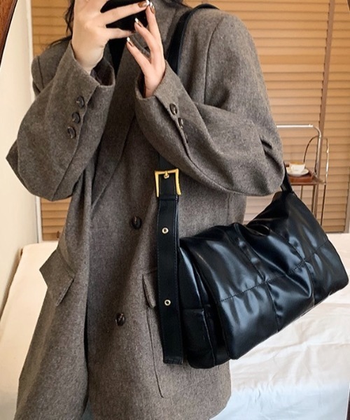 ARULE（アルール）の「『ARULE/アルール』キルティングショルダーバッグ【Y】【CN】（ショルダーバッグ・レディース・グリーン/ブラック/ブラウン・FREE）」の22枚目の写真