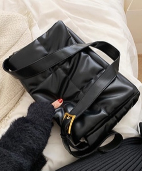 ARULE（アルール）の「『ARULE/アルール』キルティングショルダーバッグ【Y】【CN】（ショルダーバッグ・レディース・グリーン/ブラック/ブラウン・FREE）」の10枚目の写真