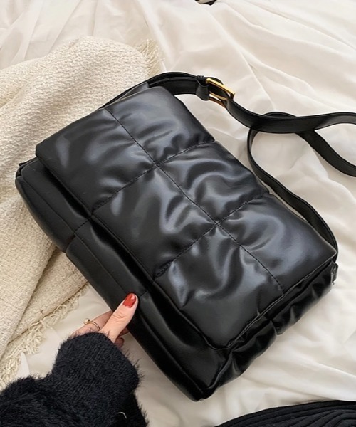 ARULE（アルール）の「『ARULE/アルール』キルティングショルダーバッグ【Y】【CN】（ショルダーバッグ・レディース・グリーン/ブラック/ブラウン・FREE）」の12枚目の写真