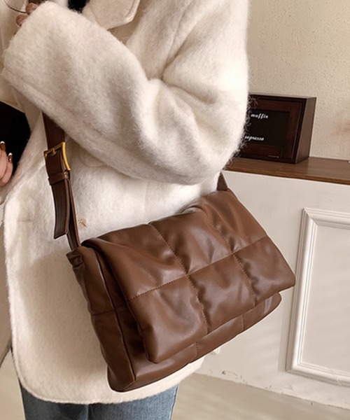 ARULE（アルール）の「『ARULE/アルール』キルティングショルダーバッグ【Y】【CN】（ショルダーバッグ・レディース・グリーン/ブラック/ブラウン・FREE）」の4枚目の写真