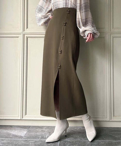 JUNOAH（ジュノア）の「ハイウエストチャイナスリットスカート（スカート・レディース・ブラック/ブラウン/モカ/アイボリー/グレイッシュベージュ・MEDIUM/LARGE/X-LARGE/SMALL）」の12枚目の写真