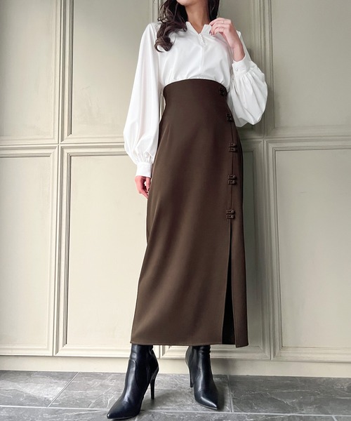 JUNOAH（ジュノア）の「ハイウエストチャイナスリットスカート（スカート・レディース・ブラック/ブラウン/モカ/アイボリー/グレイッシュベージュ・MEDIUM/LARGE/X-LARGE/SMALL）」の10枚目の写真