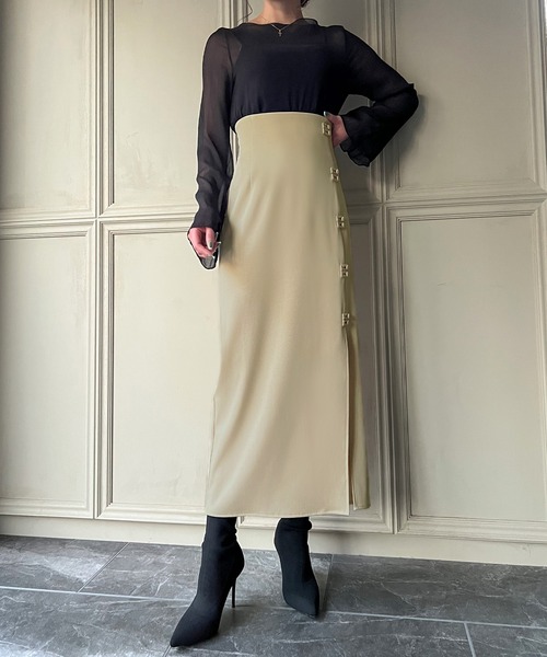 JUNOAH（ジュノア）の「ハイウエストチャイナスリットスカート（スカート・レディース・ブラック/ブラウン/モカ/アイボリー/グレイッシュベージュ・MEDIUM/LARGE/X-LARGE/SMALL）」の18枚目の写真