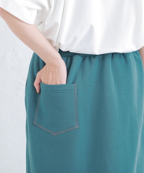 osharewalker（オシャレウォーカー）の「【廃盤】『裏起毛スウェットタイトスカート』（スカート・レディース・ブルーグリーン/ブラック/パープル・2/1）」の8枚目の写真