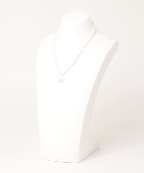 minia（ミニア）の「メタルプレートパールネックレス（ネックレス・レディース・シルバー/ゴールド・FREE）」の3枚目の写真