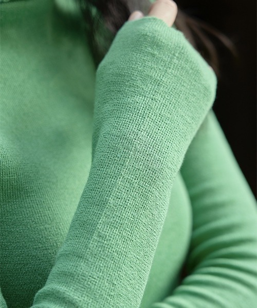 chuclla(チュクラ)の「スリットデザイン ウール ベーシックタートル chw22a110(Tシャツ/カットソー・レディース・ブラウン/グリーン/グレー/ブラック・FREE)」の12枚目の写真