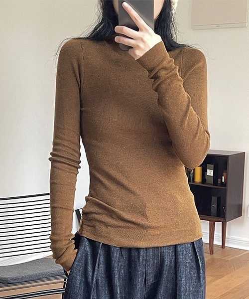 chuclla(チュクラ)の「スリットデザイン ウール ベーシックタートル chw22a110(Tシャツ/カットソー・レディース・ブラウン/グリーン/グレー/ブラック・FREE)」の15枚目の写真
