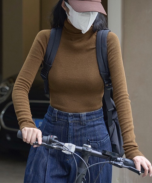 chuclla(チュクラ)の「スリットデザイン ウール ベーシックタートル chw22a110(Tシャツ/カットソー・レディース・ブラウン/グリーン/グレー/ブラック・FREE)」の20枚目の写真