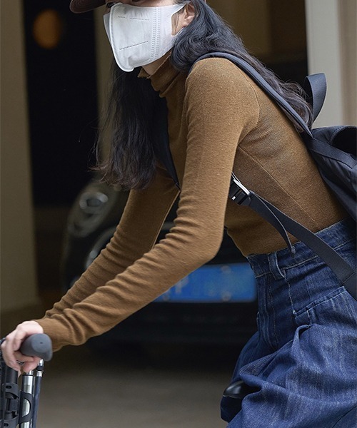 chuclla(チュクラ)の「スリットデザイン ウール ベーシックタートル chw22a110(Tシャツ/カットソー・レディース・ブラウン/グリーン/グレー/ブラック・FREE)」の21枚目の写真