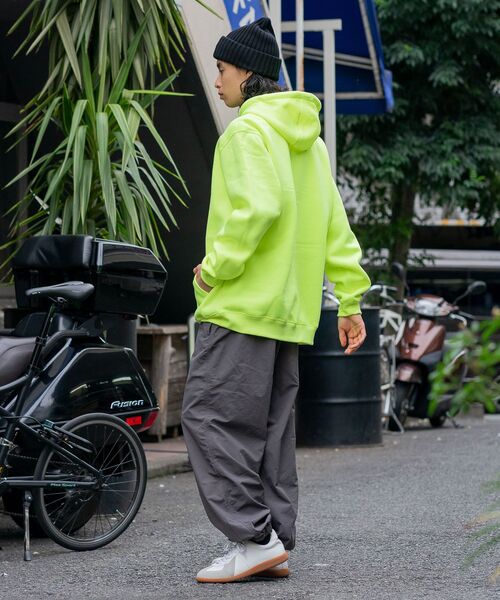 carhartt/カーハート】パーカー ミッドウェイト フーデッド