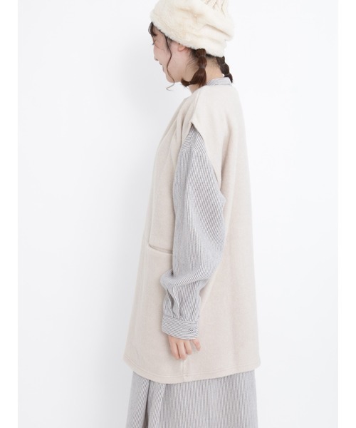 Samansa Mos2（サマンサ モスモス）の「圧縮ウール風カットベスト（ベスト・レディース・チャコール/キナリ/カーキ・ﾌﾘ-）」の10枚目の写真