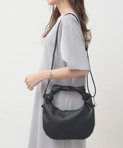 ALTROSE（アルトローズ）の「【WEARISTA　haruさん紹介】2WAYショルダーバッグ [ミア]（ショルダーバッグ・レディース・パープル/アイボリー/ブラック・FREE）」の3枚目の写真