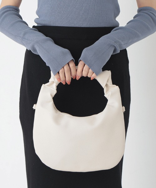 ALTROSE（アルトローズ）の「【WEARISTA　haruさん紹介】2WAYショルダーバッグ [ミア]（ショルダーバッグ・レディース・パープル/アイボリー/ブラック・FREE）」の19枚目の写真