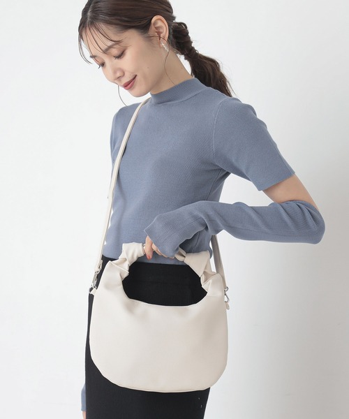 ALTROSE（アルトローズ）の「【WEARISTA　haruさん紹介】2WAYショルダーバッグ [ミア]（ショルダーバッグ・レディース・パープル/アイボリー/ブラック・FREE）」の20枚目の写真