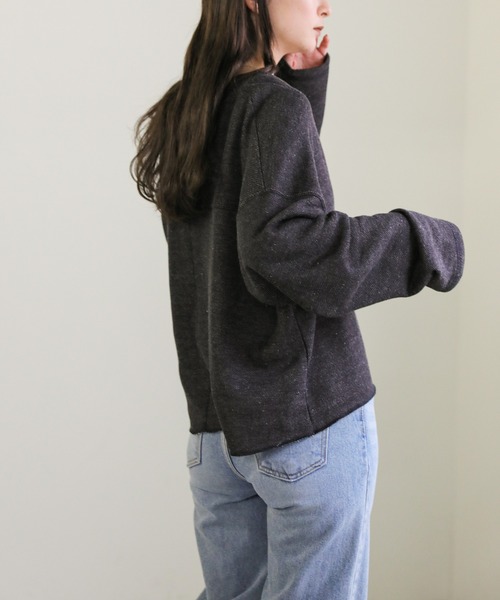 select MOCA（セレクトモカ）の「Uネックスウェットショート丈プルオーバー（スウェット・レディース・ライトグレー/ブラック/ダークベージュ・FREE）」の17枚目の写真
