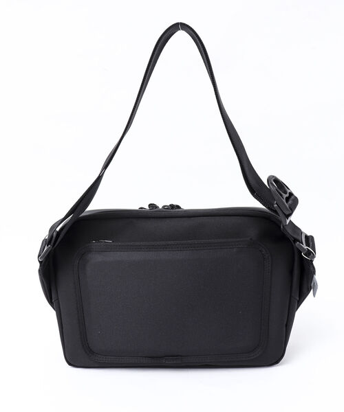 beruf baggage（ベルーフバゲッジ）の「【beruf baggage/ベルーフ バゲッジ】別注URBAN EX-NLS6 スリングパック（ボディバッグ/ウエストポーチ・メンズ・ブラック・FREE）」の2枚目の写真