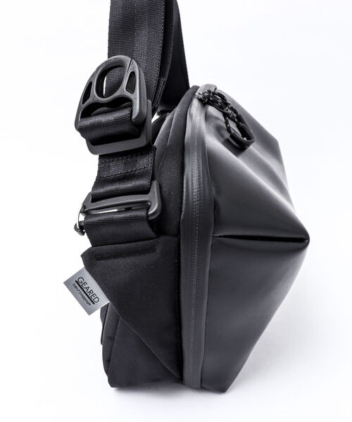 beruf baggage（ベルーフバゲッジ）の「【beruf baggage/ベルーフ バゲッジ】別注URBAN EX-NLS6 スリングパック（ボディバッグ/ウエストポーチ・メンズ・ブラック・FREE）」の10枚目の写真