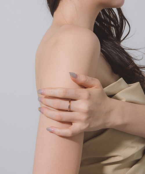 muku（ムク）の「金属アレルギー対応 1mmトリオリング/サージカルステンレス/316L（リング・レディース・ゴールド系1/シルバー×ゴールド/シルバー/ゴールド・11/9/13）」の5枚目の写真