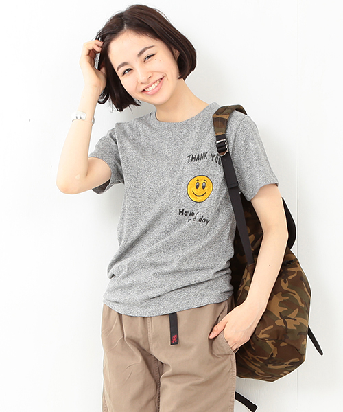 SCREEN STARS（スクリーンスターズ）の「SCREEN STARS×BEAMS BOY / ポケット スマイルT（Tシャツ/カットソー・レディース・ホワイト/グレー・ONE SIZE）」の2枚目の写真