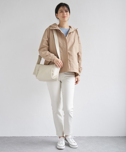 ikka（イッカ）の「PUハーフムーンミニショルダーバッグ（ショルダーバッグ・レディース・オフホワイト/グリーン/オレンジ/ブラック/ダークグリーン/グレー/イエロー/グリーン系その他・FREE）」の9枚目の写真