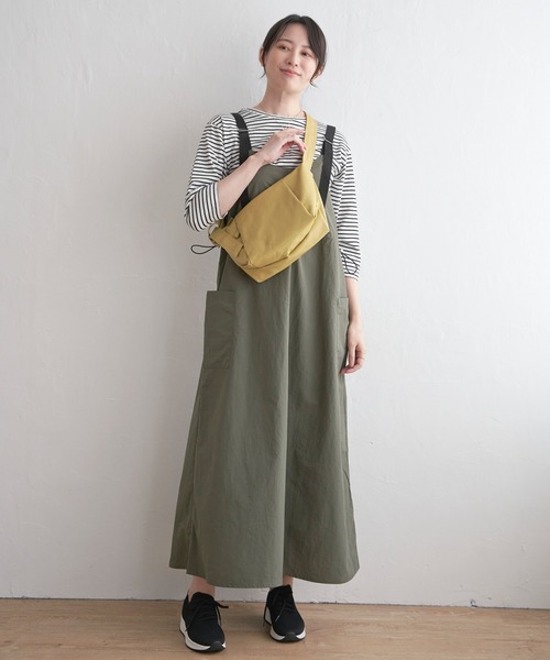 ikka（イッカ）の「PUハーフムーンミニショルダーバッグ（ショルダーバッグ・レディース・オフホワイト/グリーン/オレンジ/ブラック/ダークグリーン/グレー/イエロー/グリーン系その他・FREE）」の21枚目の写真