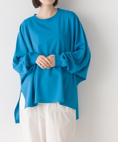 OMNES（オムネス）の「梨地ドルマンスリーブプルオーバー長袖（その他トップス・レディース・ベージュ/アイボリー/ブラック/ブルー・FREE）」の4枚目の写真