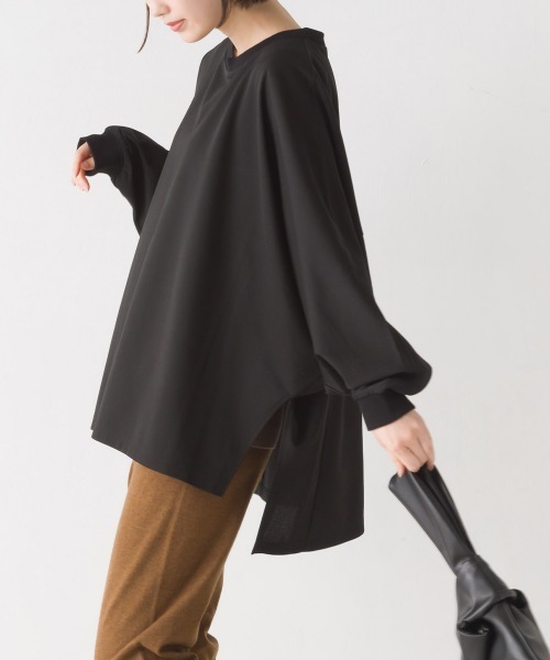 OMNES（オムネス）の「梨地ドルマンスリーブプルオーバー長袖（その他トップス・レディース・ベージュ/アイボリー/ブラック/ブルー・FREE）」の3枚目の写真