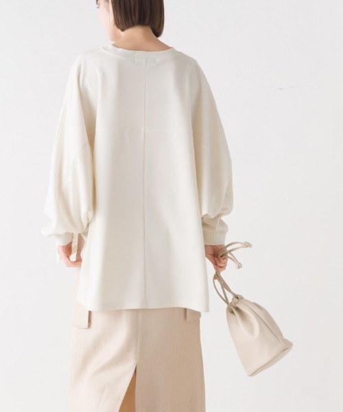 OMNES（オムネス）の「梨地ドルマンスリーブプルオーバー長袖（その他トップス・レディース・ベージュ/アイボリー/ブラック/ブルー・FREE）」の15枚目の写真