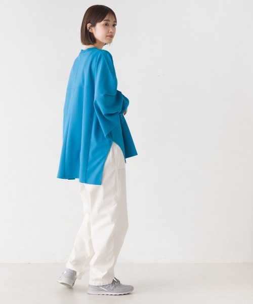 OMNES（オムネス）の「梨地ドルマンスリーブプルオーバー長袖（その他トップス・レディース・ベージュ/アイボリー/ブラック/ブルー・FREE）」の21枚目の写真