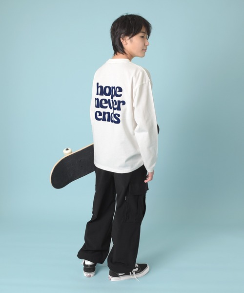 GLAZOS(グラソス)の「【グラコレ】アソートバックプリント長袖Tシャツ(Tシャツ/カットソー・キッズ・グリーン/ブルー/グレー/ブラック/ネイビー/ホワイト・160cm/170cm/150cm/140cm)」の2枚目の写真