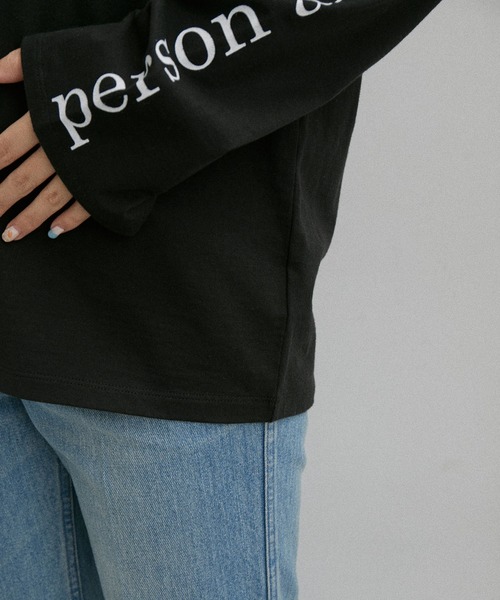 ADAM ET ROPE'(アダムエロペ)の「スリーブプリントロンT(Tシャツ/カットソー・レディース・ホワイト/ブラック・FREE)」の16枚目の写真