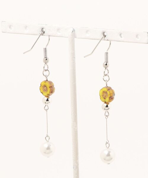 tone(トーン)の「【-lensa-】ハワイアンフラワーピアス2(MA)(ピアス(両耳用)・レディース・イエロー・FREE)」の5枚目の写真