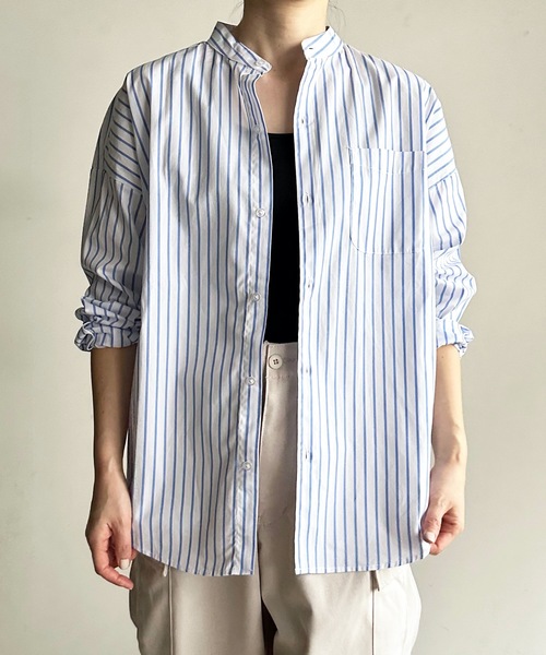 COMMON WARE（コモンウェアー）の「COMMONWARE:ビッグサイズバンドカラーシャツL/S（シャツ/ブラウス・レディース・グリーン系/サックスブルー系/ブラック×ホワイト/グリーン/ホワイト/イエロー/ラベンダー/ブラック/サックスブルー/ホワイト×ブルー/グレイッシュベージュ・L/XL/M）」の3枚目の写真