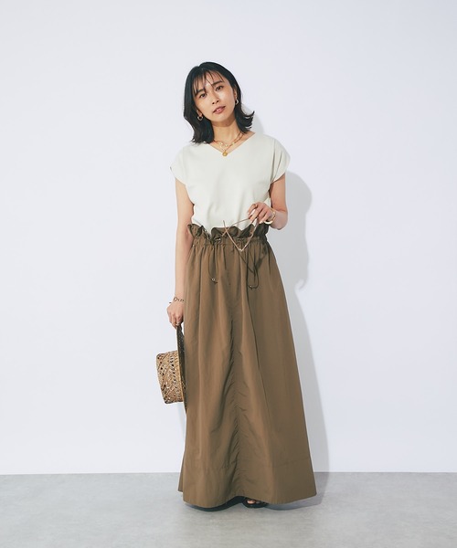 RIVE DROITE（リヴドロワ）の「Vネックタックフレンチカットソー（Tシャツ/カットソー・レディース・チャコールグレー/ミント/ライトベージュ/オフホワイト・FREE）」の18枚目の写真