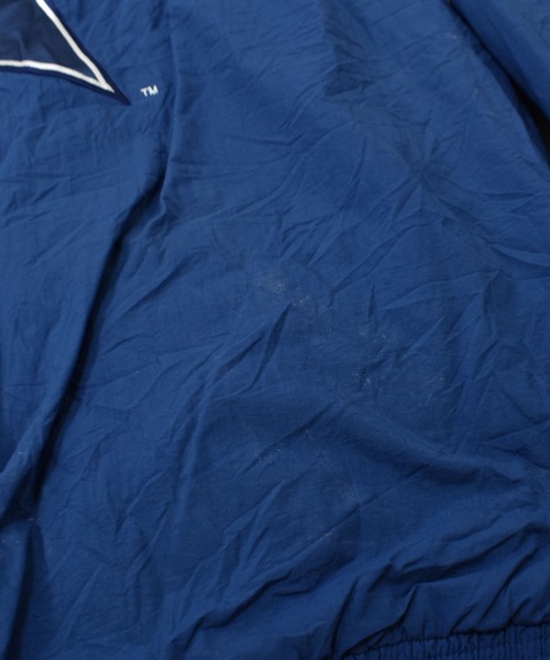 STARTER（スターター）の「【ヴィンテージ古着】90s STARTER/スターター ''DALLAS COWBOYS'' NFL 中綿入り フルジップナイロンジャケット（ナイロンジャケット・メンズ・ネイビー・LARGE）」の11枚目の写真