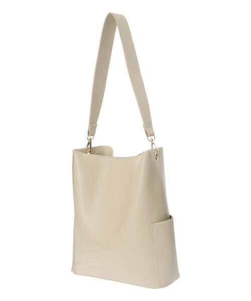 Samansa Mos2 blue（サマンサモスモスブルー）の「合皮ダブルベルトショルダーバッグ（ハンドバッグ・レディース・ブラック/ベージュ/キナリ・ﾌﾘ-）」の22枚目の写真