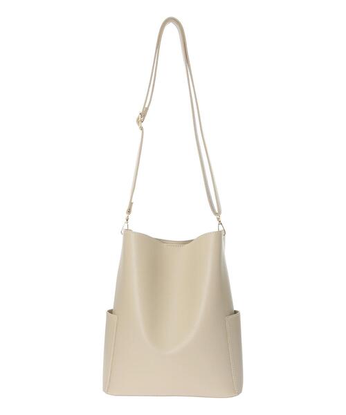 Samansa Mos2 blue（サマンサモスモスブルー）の「合皮ダブルベルトショルダーバッグ（ハンドバッグ・レディース・ブラック/ベージュ/キナリ・ﾌﾘ-）」の18枚目の写真