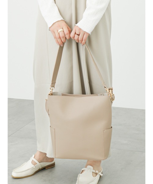 Samansa Mos2 blue（サマンサモスモスブルー）の「合皮ダブルベルトショルダーバッグ（ハンドバッグ・レディース・ブラック/ベージュ/キナリ・ﾌﾘ-）」の10枚目の写真