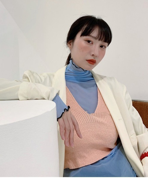 Achic(アシック)の「パイピング配色シアーメロートップス(Tシャツ/カットソー・レディース・イエロー/オレンジ/パープル/ホワイト/グリーン/ブルー/ブラック/アイボリー/ピンク・M)」の5枚目の写真